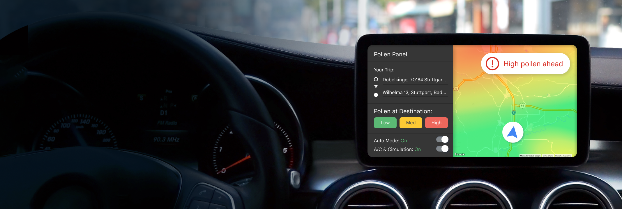Schermo del computer di bordo di un'auto che mostra informazioni sul polline
